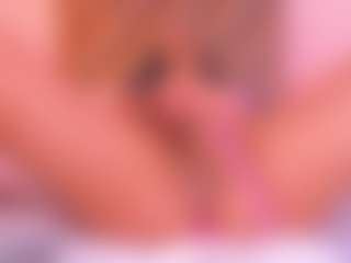 Malaia Hills's Live Sex Cam Show