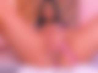 Malaia Hills's Live Sex Cam Show