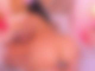 Malaia Hills's Live Sex Cam Show