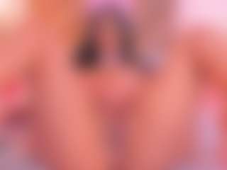 Malaia Hills's Live Sex Cam Show