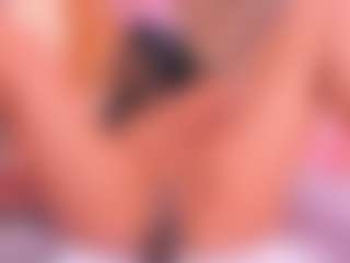 Malaia Hills's Live Sex Cam Show