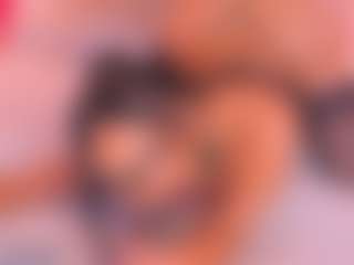 Malaia Hills's Live Sex Cam Show