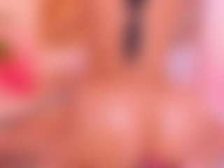 Malaia Hills's Live Sex Cam Show
