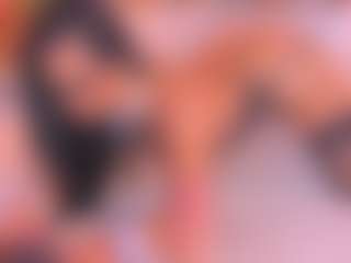 Malaia Hills's Live Sex Cam Show