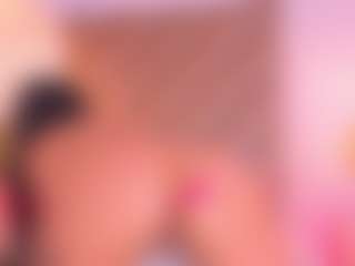 Malaia Hills's Live Sex Cam Show