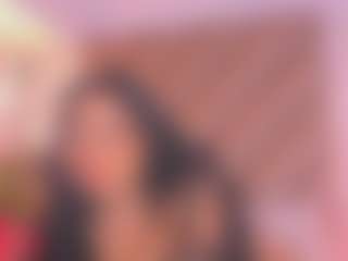 Malaia Hills's Live Sex Cam Show