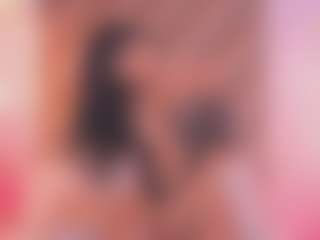 Malaia Hills's Live Sex Cam Show
