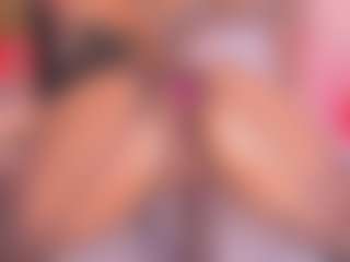 Malaia Hills's Live Sex Cam Show
