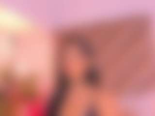 Malaia Hills's Live Sex Cam Show