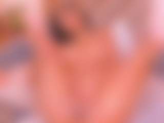 Malaia Hills's Live Sex Cam Show