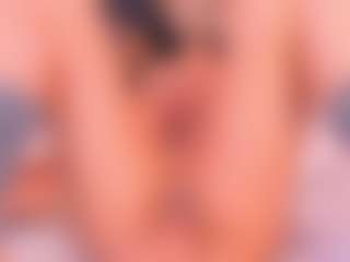 Malaia Hills's Live Sex Cam Show