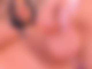 Malaia Hills's Live Sex Cam Show