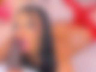 Malaia Hills's Live Sex Cam Show