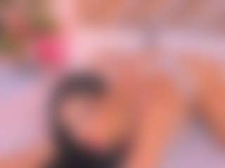 Malaia Hills's Live Sex Cam Show