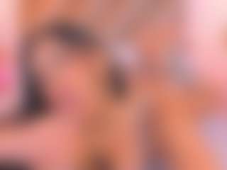 Malaia Hills's Live Sex Cam Show