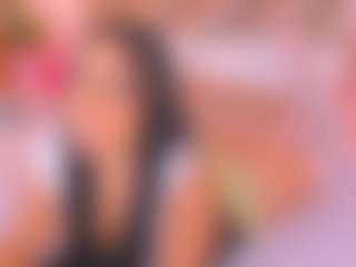 Malaia Hills's Live Sex Cam Show