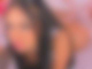 Malaia Hills's Live Sex Cam Show