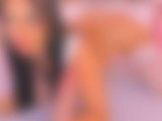 Malaia Hills's Live Sex Cam Show
