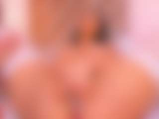Malaia Hills's Live Sex Cam Show