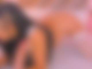 Malaia Hills's Live Sex Cam Show