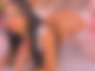 Malaia Hills's Live Sex Cam Show