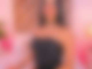Malaia Hills's Live Sex Cam Show