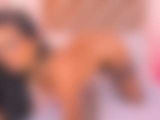 Malaia Hills's Live Sex Cam Show