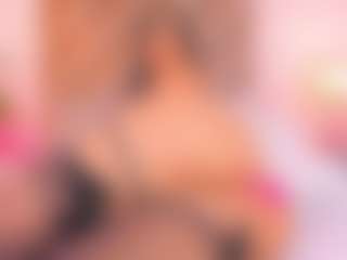 Malaia Hills's Live Sex Cam Show