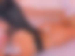 Malaia Hills's Live Sex Cam Show