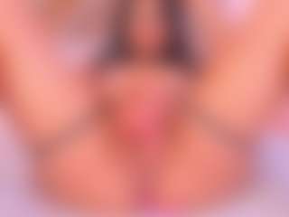 Malaia Hills's Live Sex Cam Show