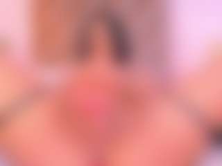 Malaia Hills's Live Sex Cam Show