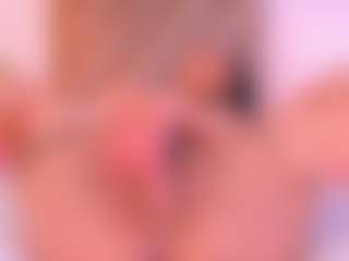 Malaia Hills's Live Sex Cam Show