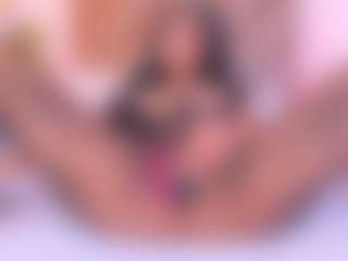 Malaia Hills's Live Sex Cam Show