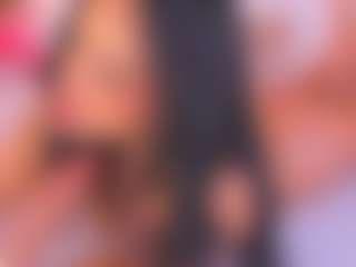 Malaia Hills's Live Sex Cam Show