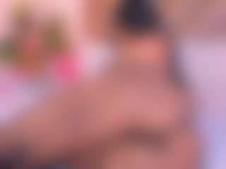 Malaia Hills's Live Sex Cam Show