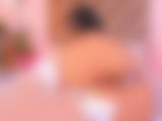 Malaia Hills's Live Sex Cam Show