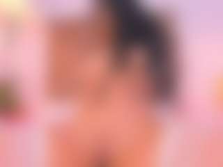 Malaia Hills's Live Sex Cam Show
