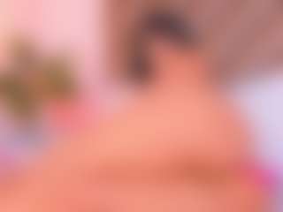 Malaia Hills's Live Sex Cam Show