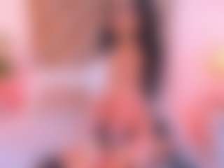 Malaia Hills's Live Sex Cam Show