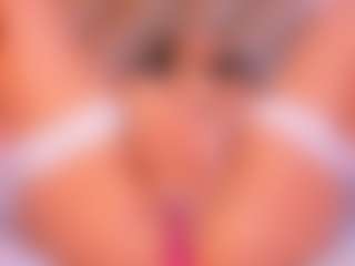 Malaia Hills's Live Sex Cam Show