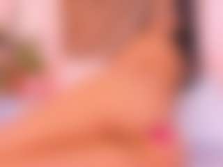 Live cam show with Malaia Hills - Foot Fetish on CamClone