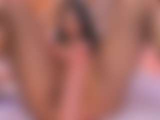 Malaia Hills's Live Sex Cam Show