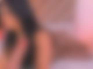 Malaia Hills's Live Sex Cam Show
