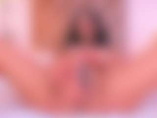Malaia Hills's Live Sex Cam Show