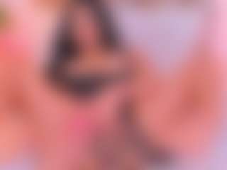 Malaia Hills's Live Sex Cam Show
