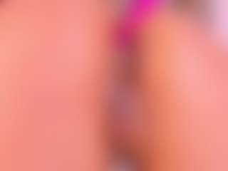 Malaia Hills's Live Sex Cam Show