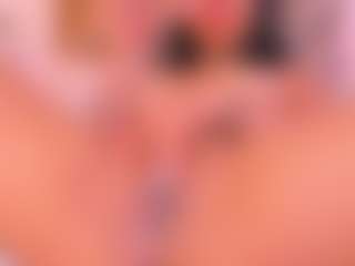 Live cam show with Malaia Hills - Sexwebcam on CamwithHer