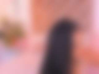 Live cam show with Malaia Hills - Cowgirl on Gym Cam Girls