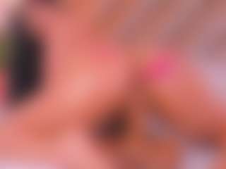 Malaia Hills's Live Sex Cam Show