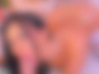 Malaia Hills's Live Sex Cam Show